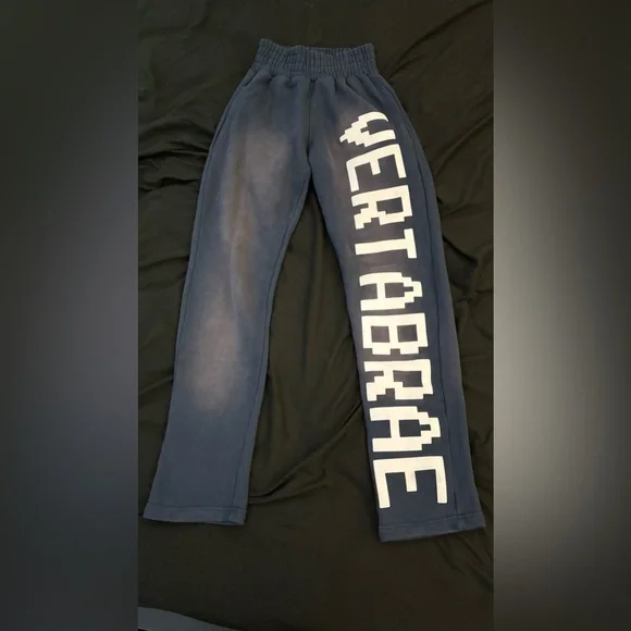 VERTABRAE SWEATPANTS.